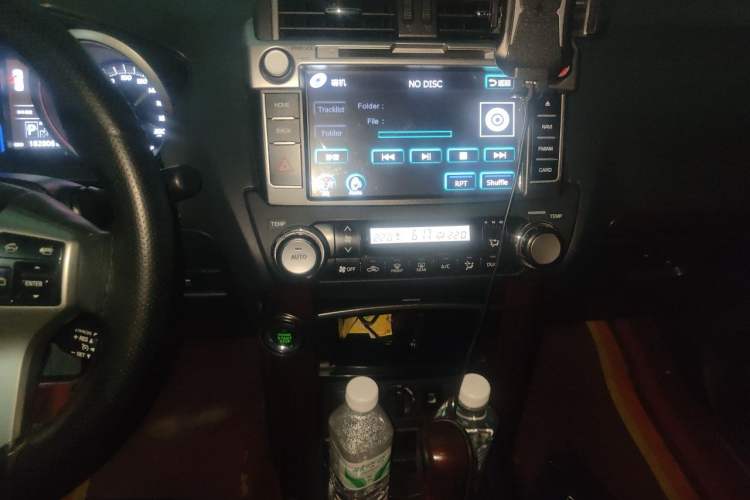 Used Toyota Prado 2014 4.0L Automatic TX-L Audio And AC Panel