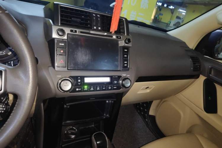 Used Toyota Prado  Audio And AC Panel