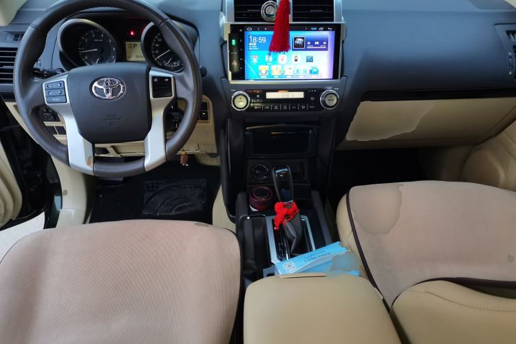 Used Toyota Prado  Center Console
