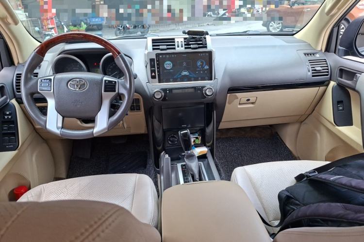 Used Toyota Prado 2014 2.7L Middle East Version Parallel Import Center Console
