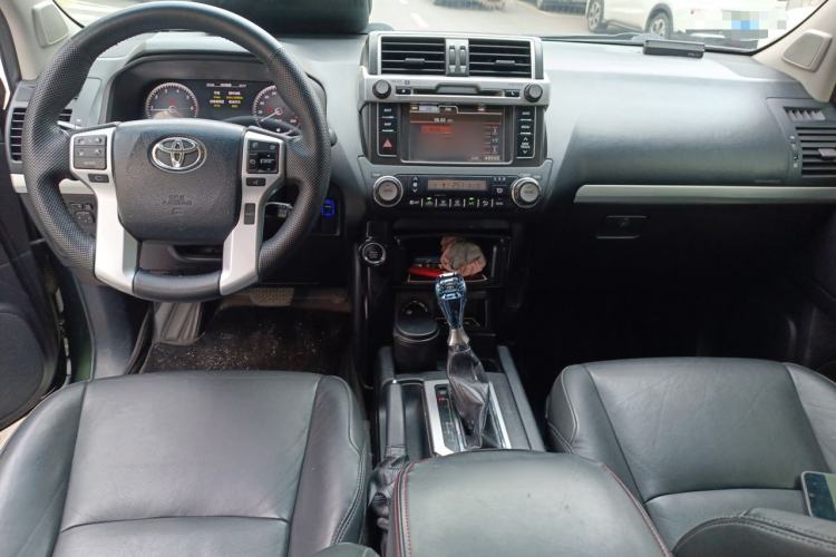 Used Toyota Prado 2014 2.7L Automatic Luxury Edition Center Console