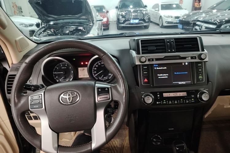 Used Toyota Prado 2014 2.7L Middle East Version Parallel Import Center Console