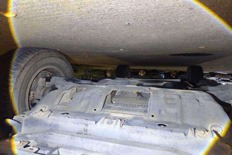Used Toyota Prado 2014 2.7L Middle East Version Parallel Import Chassis Front