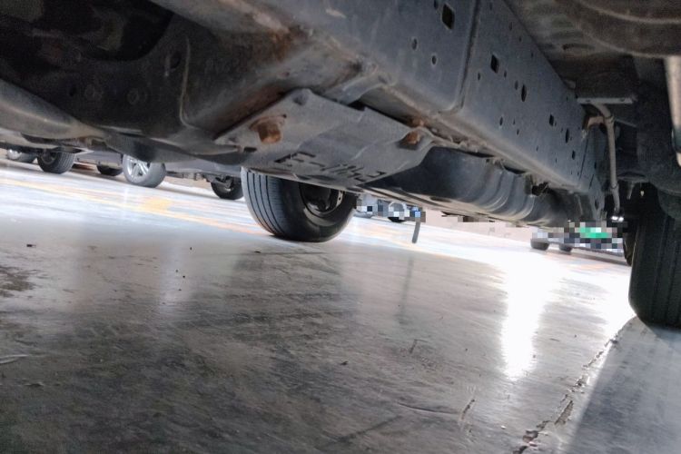 Used Toyota Prado 2014 2.7L Middle East Version Parallel Import Chassis Front Left