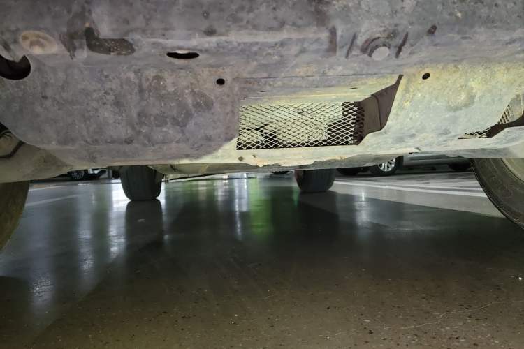 Used Toyota Prado 2014 2.7L Middle East Version Parallel Import Chassis Front