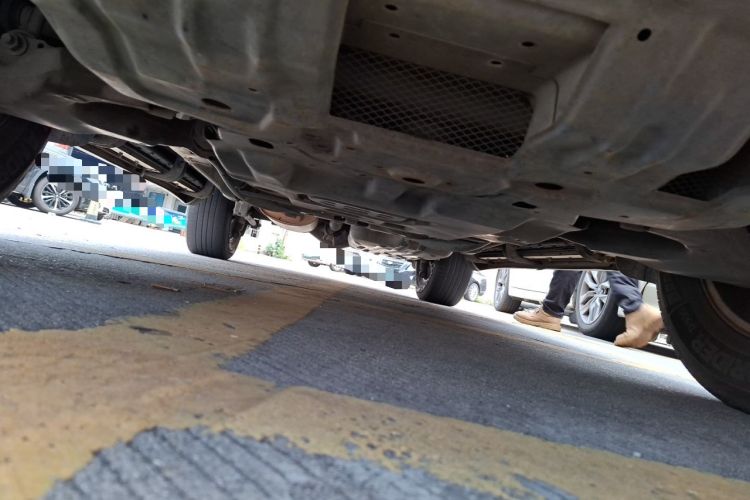 Used Toyota Prado 2014 2.7L Middle East Version Parallel Import Chassis Front