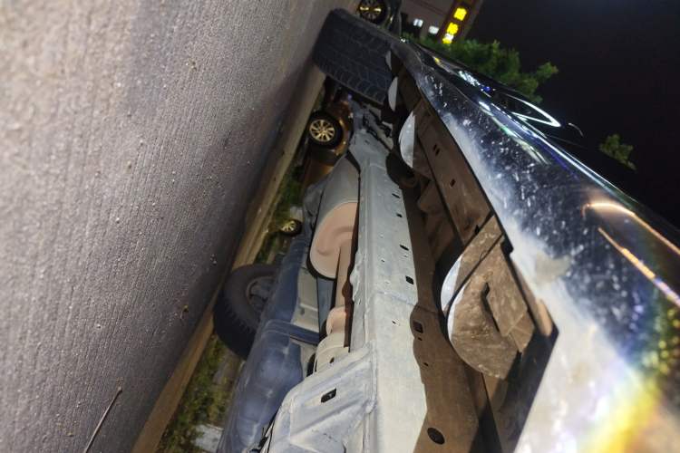 Used Toyota Prado 2014 2.7L Middle East Version Parallel Import Chassis Front Right