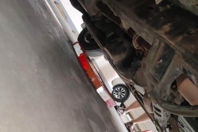 Used Toyota Prado 2014 4.0L Automatic TX-L Chassis Front Right