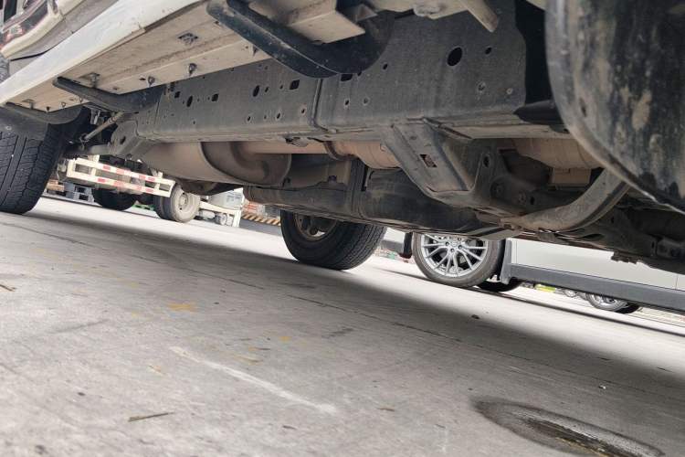 Used Toyota Prado 2014 2.7L Middle East Version Parallel Import Chassis Front Right