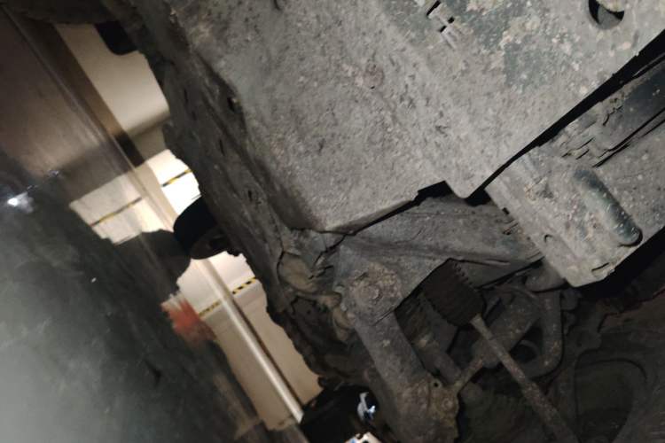 Used Toyota Prado 2014 4.0L Automatic TX-L Chassis Front