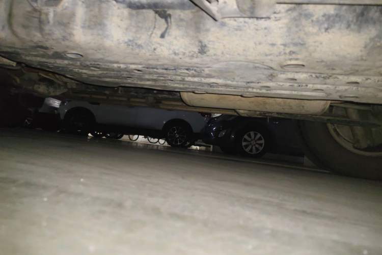 Used Toyota Prado 2014 2.7L Automatic Standard Edition Chassis Rear Left