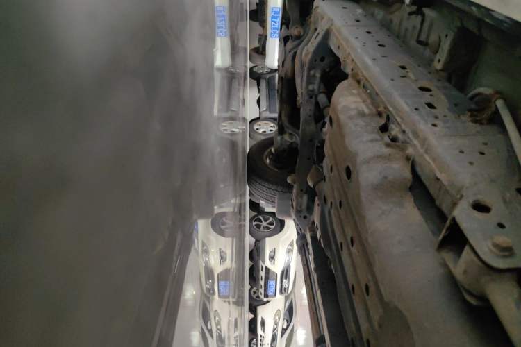 Used Toyota Prado 2014 2.7L Automatic Standard Edition Chassis Rear Left