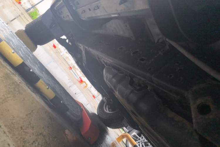 Used Toyota Prado 2014 2.7L Automatic Standard Edition Chassis Rear Left