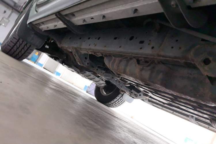 Used Toyota Prado 2014 2700 TX 7-Seater Middle East Version Chassis Rear Left