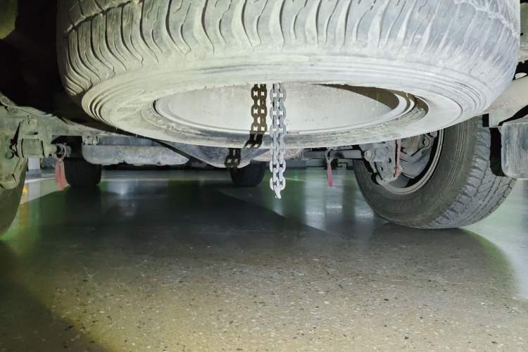 Used Toyota Prado 2014 2.7L Middle East Version Parallel Import Chassis Rear