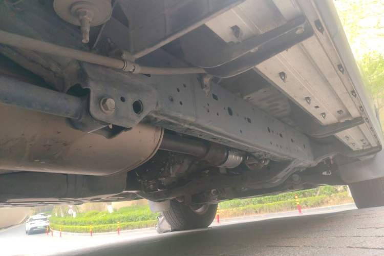 Used Toyota Prado 2014 2.7L Automatic Standard Edition Chassis Rear Right