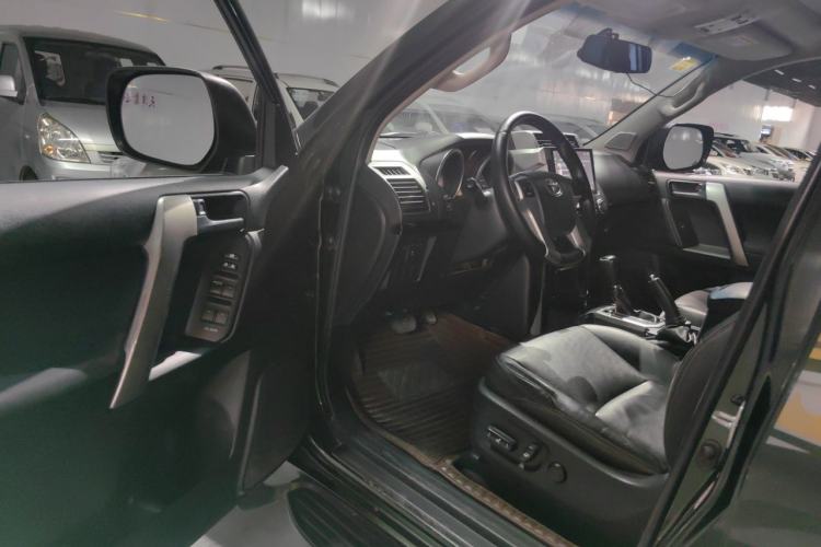 Used Toyota Prado 2014 2.7L Automatic Standard Edition Driver Seat
