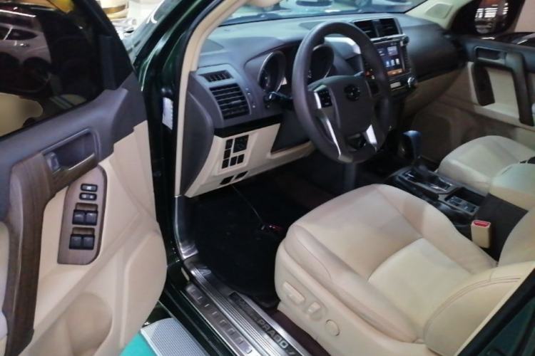 Used Toyota Prado 2014 2.7L Automatic Standard Edition Driver Seat