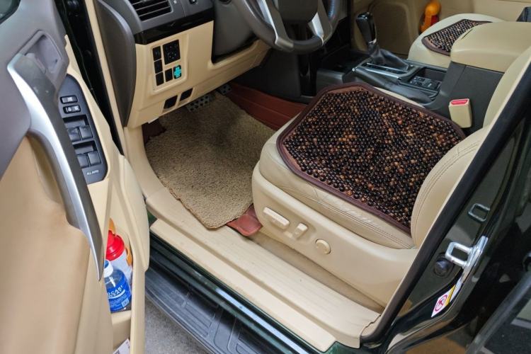 Used Toyota Prado 2014 2.7L Automatic Standard Edition Driver Seat