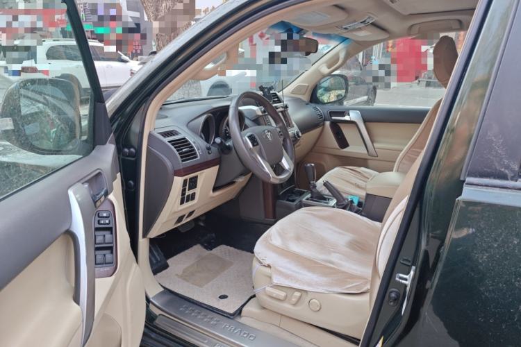 Used Toyota Prado 2014 4.0L Automatic TX-L Driver Seat