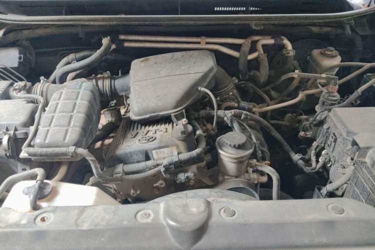 Used Toyota Prado 2014 2.7L Middle East Version Parallel Import Engine Bay