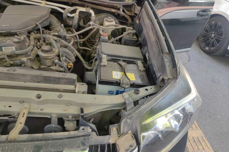 Used Toyota Prado  Engine Bay Left
