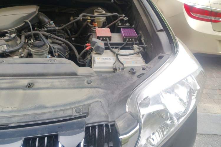 Used Toyota Prado 2014 2.7L Automatic Standard Edition Engine Bay Left