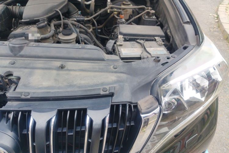 Used Toyota Prado  Engine Bay Left