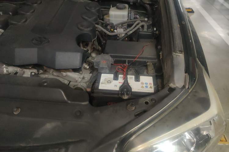 Used Toyota Prado 2014 4.0L Automatic TX-L Engine Bay Left