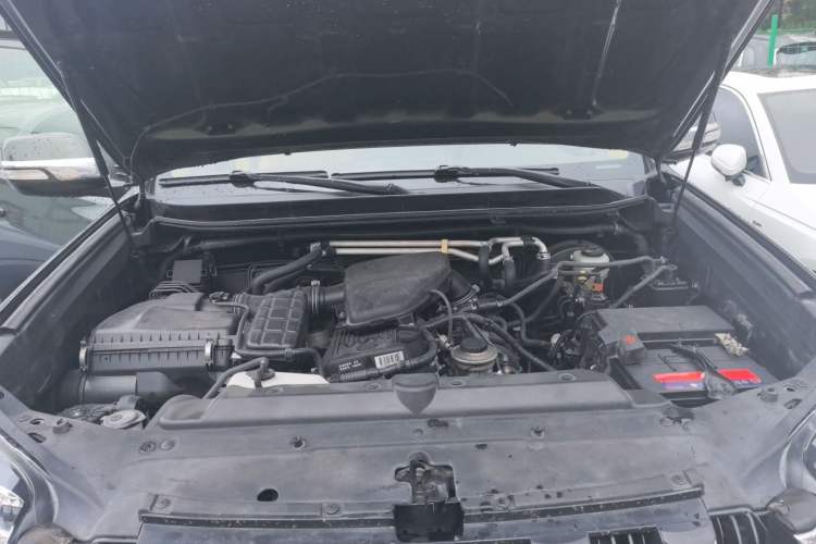Used Toyota Prado 2014 2.7L Automatic Standard Edition Engine Bay