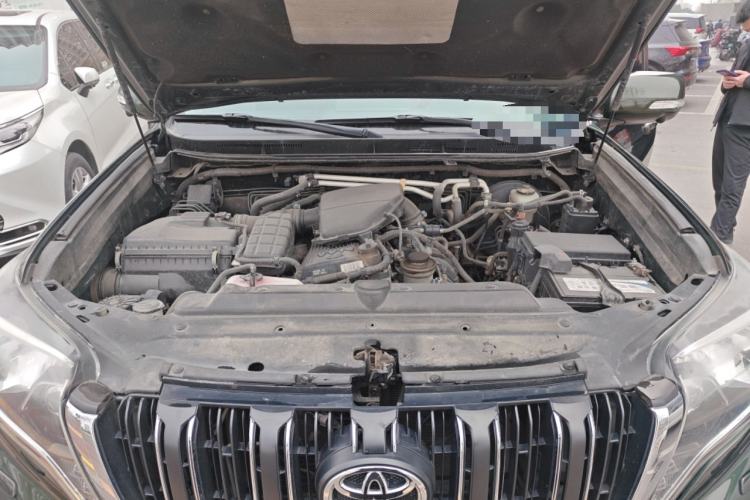 Used Toyota Prado 2014 2.7L Automatic Luxury Edition Engine Bay