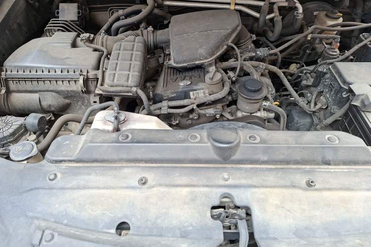 Used Toyota Prado 2014 2.7L Middle East Version Parallel Import Engine Bay