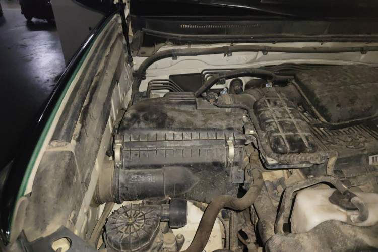 Used Toyota Prado 2014 2.7L Automatic Standard Edition Engine Bay Right