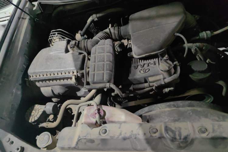 Used Toyota Prado 2014 2.7L Automatic Standard Edition Engine Bay Right