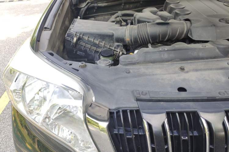 Used Toyota Prado 2014 4.0L Automatic TX Engine Bay Right