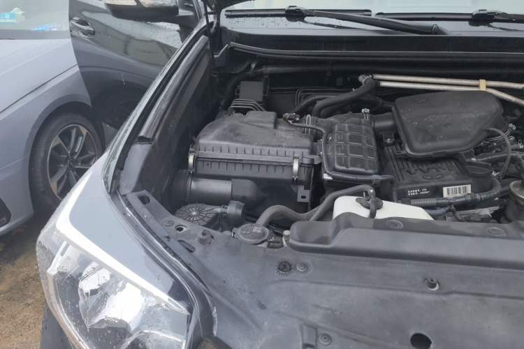 Used Toyota Prado 2014 2.7L Automatic Standard Edition Engine Bay Right