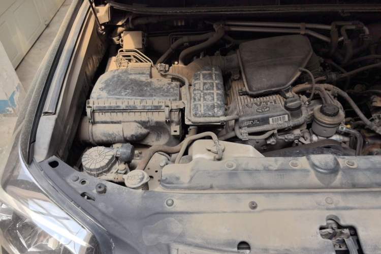 Used Toyota Prado 2014 2700 TX 7-Seater Middle East Version Engine Bay Right