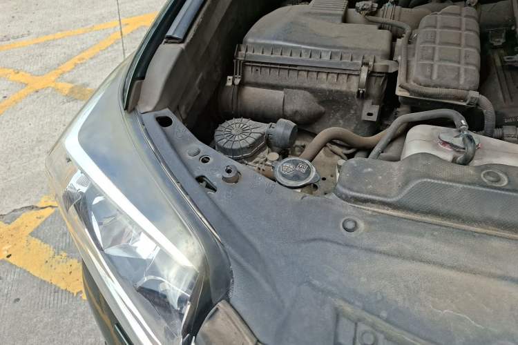 Used Toyota Prado 2014 2.7L Middle East Version Parallel Import Engine Bay Right
