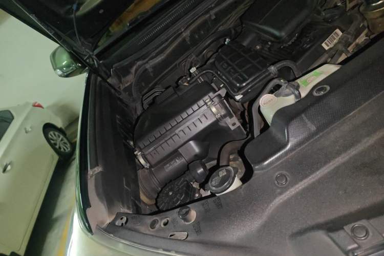 Used Toyota Prado 2014 2.7L Automatic Standard Edition Engine Bay Right
