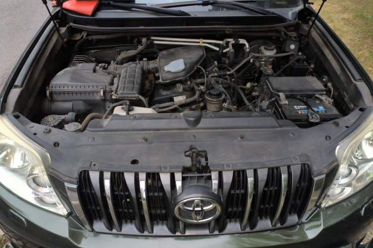 Used Toyota Prado 2014 2.7L Automatic Luxury Edition Engine Bay