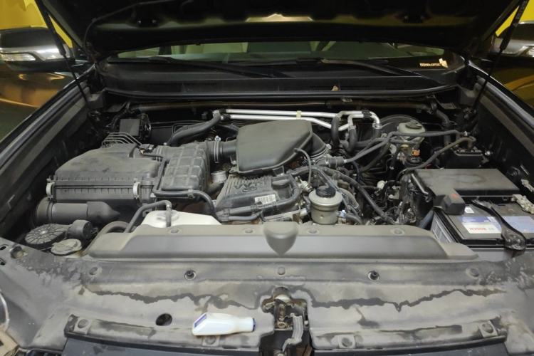 Used Toyota Prado  Engine Bay