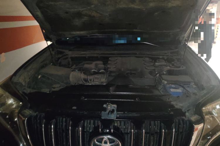 Used Toyota Prado 2014 4.0L Automatic TX-L Engine Bay