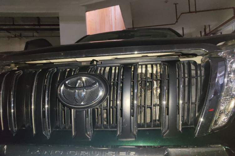 Used Toyota Prado 2014 2.7L Automatic Standard Edition Front