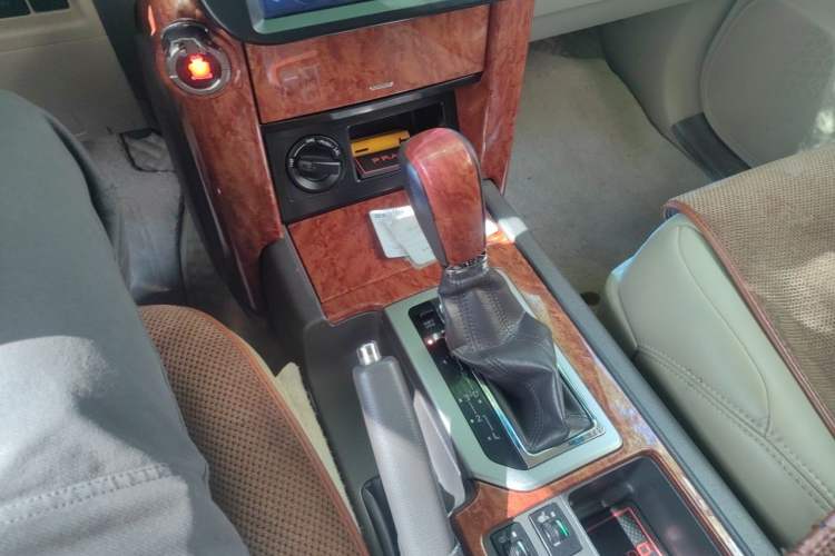Used Toyota Prado  Gear Lever