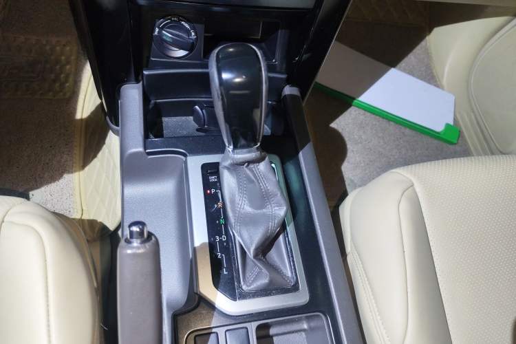 Used Toyota Prado 2014 2.7L Middle East Version Parallel Import Gear Lever