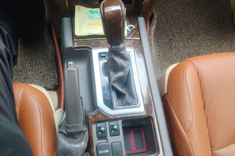 Used Toyota Prado  Gear Lever