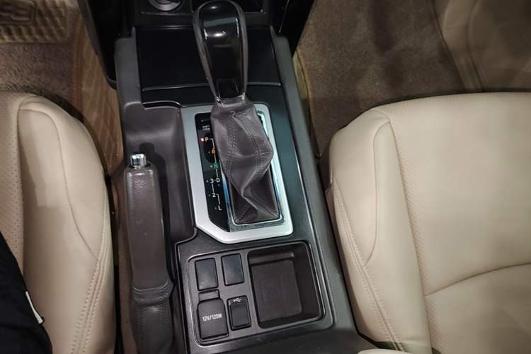 Used Toyota Prado 2014 2.7L Middle East Version Parallel Import Gear Lever