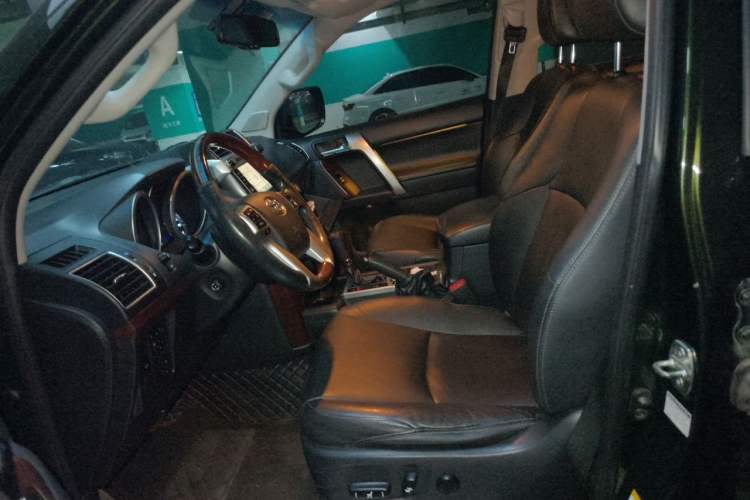 Used Toyota Prado 2014 4.0L Automatic VX NAVI Left Front Seat