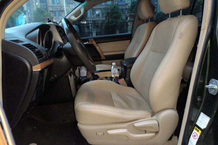 Used Toyota Prado 2014 2.7L Automatic Luxury Edition Left Front Seat