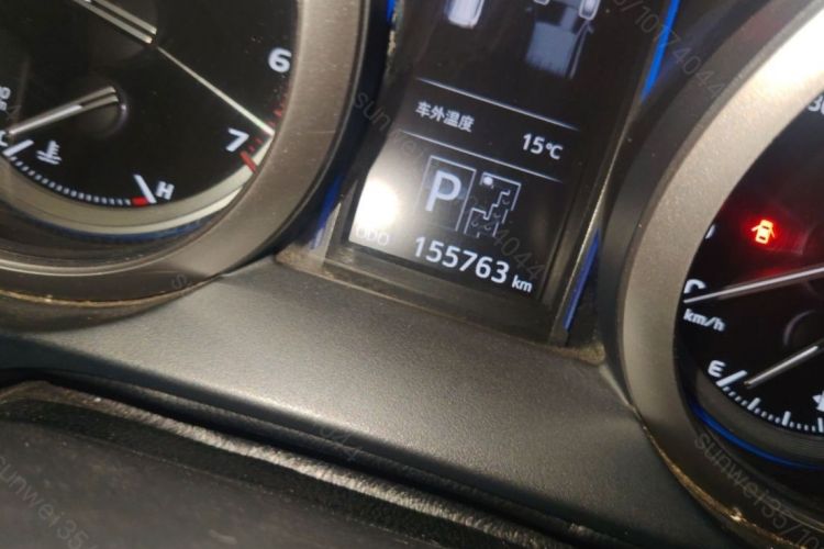 Used Toyota Prado 2014 4.0L Automatic TX-L Odometer Close Up